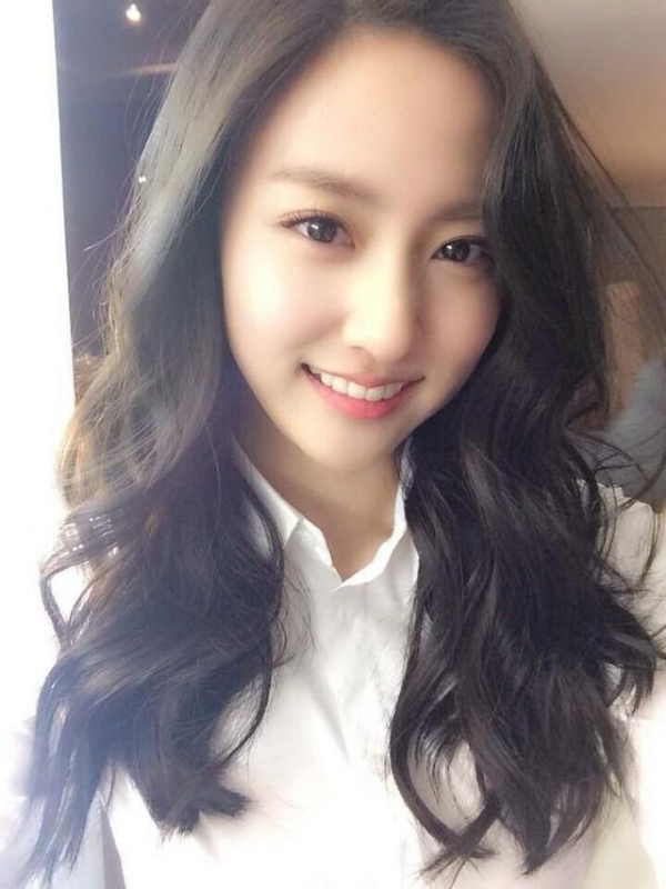 等爱的易微的第一张照片--兰州相亲服务中心