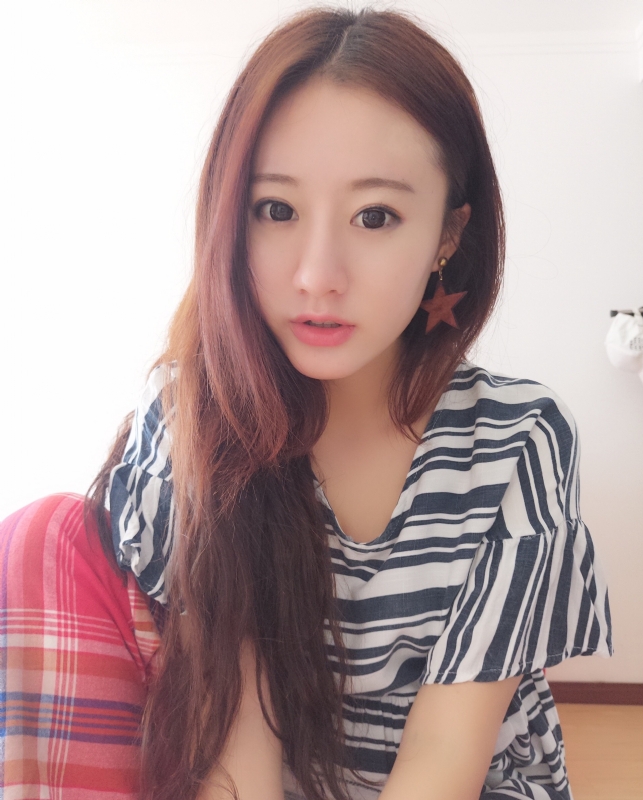 没有故事的女同学的第二张照片--兰州相亲服务中心