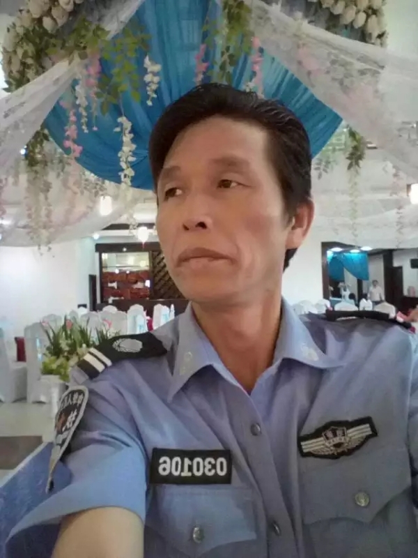 卧窗听雨的第二张照片--兰州相亲服务中心