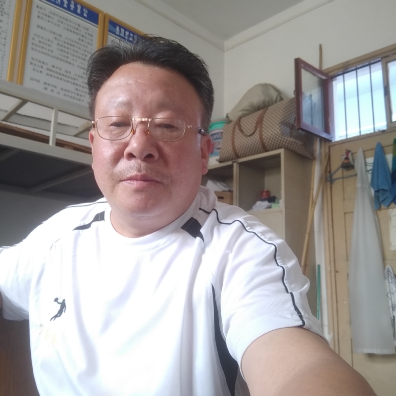 咣次次的第一张照片--兰州相亲服务中心