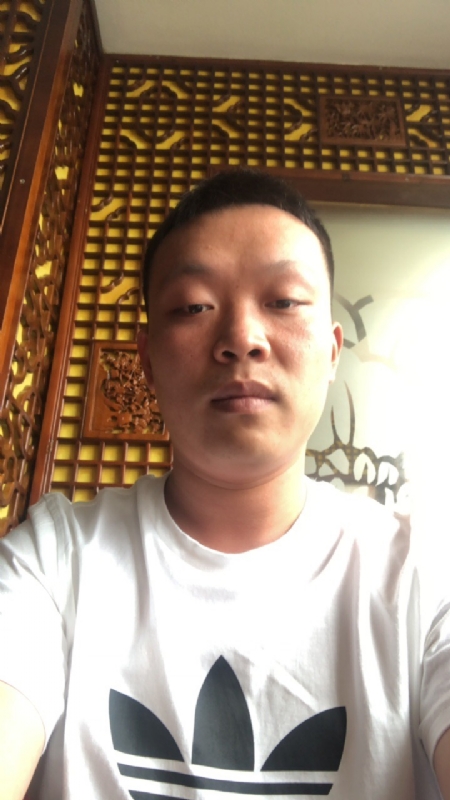 唐子龙的第一张照片--兰州相亲服务中心