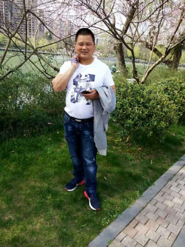 纯爷们的第一张照片--兰州相亲服务中心