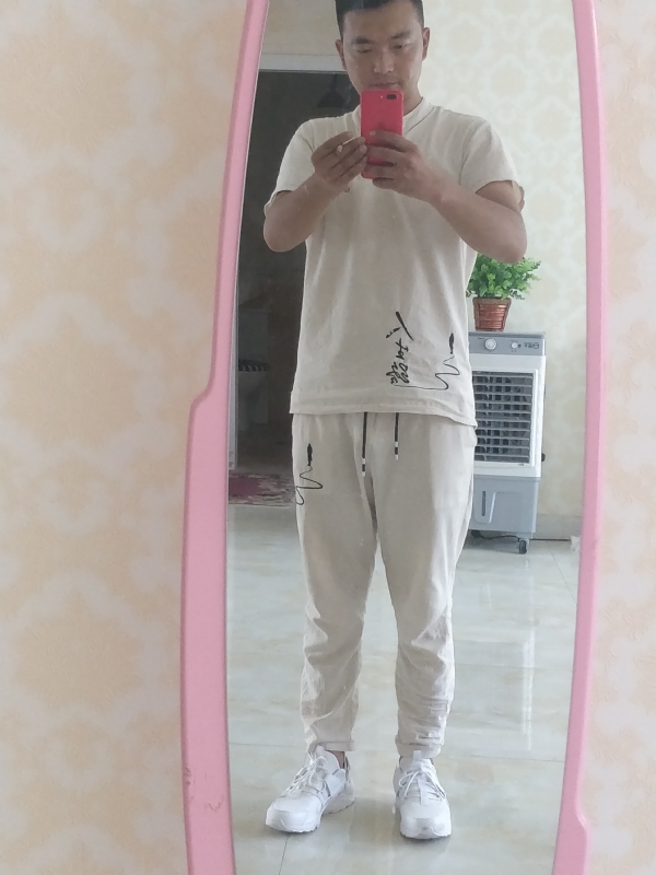 一天一根烟的第一张照片--兰州相亲服务中心