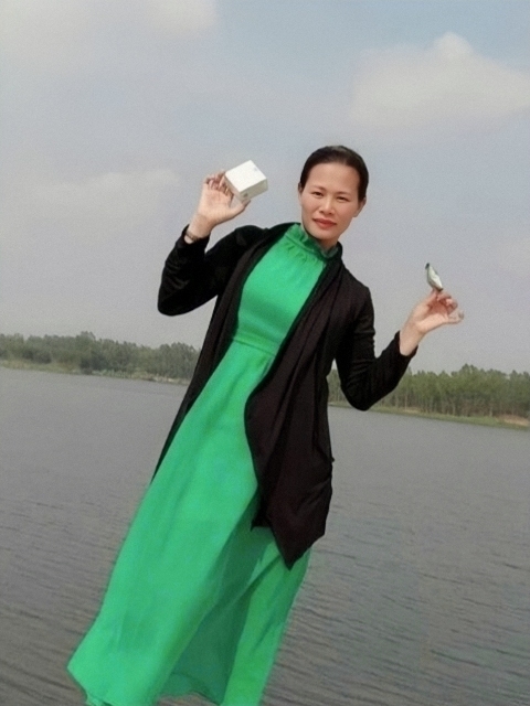 李梅的第三张照片--兰州相亲服务中心