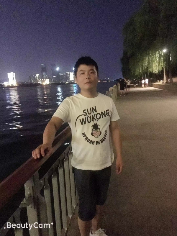 古月的第一张照片--兰州相亲服务中心