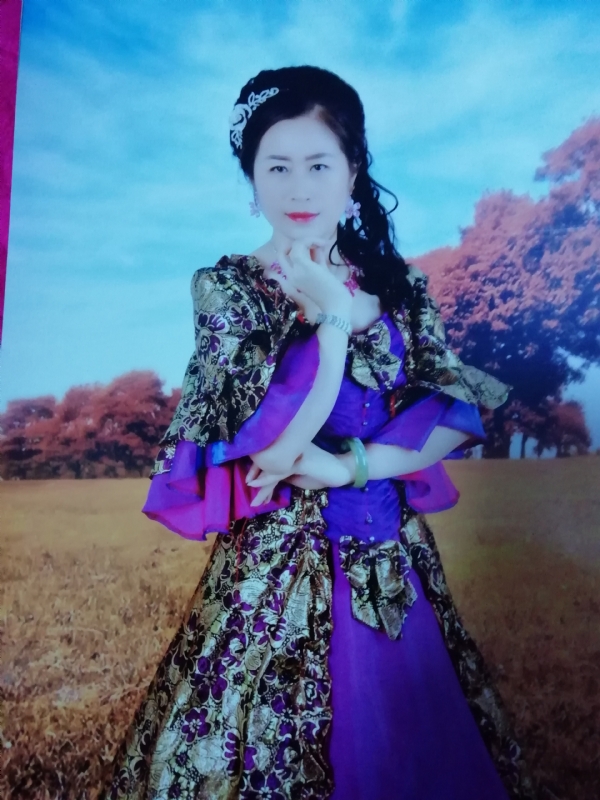 清水芙蓉的第一张照片--兰州相亲服务中心