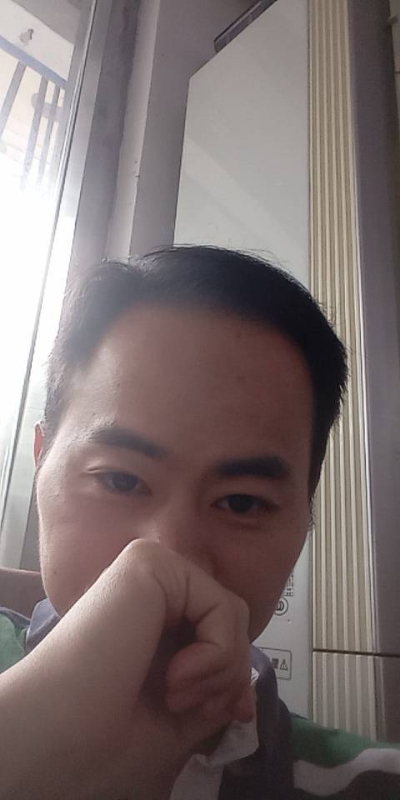 90年大叔的第一张照片--兰州相亲服务中心