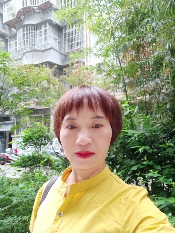 小瓶子的第二张照片--兰州相亲服务中心