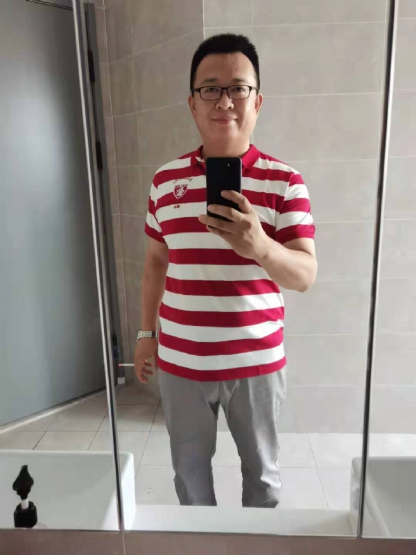 行走的打桩机的第二张照片--兰州相亲服务中心