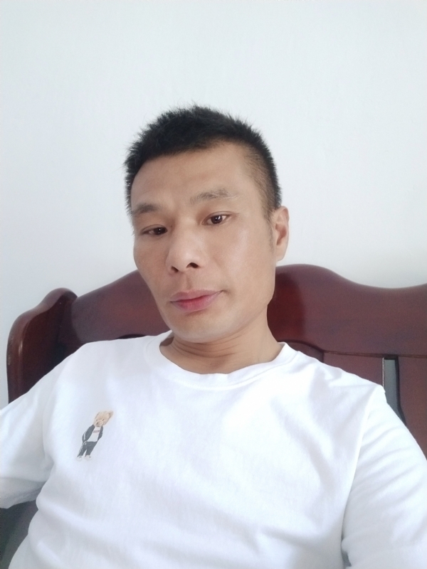 年少轻狂的第一张照片--兰州相亲服务中心