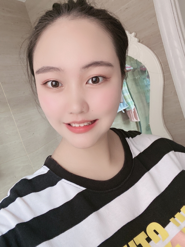 灵儿的第二张照片--兰州相亲服务中心