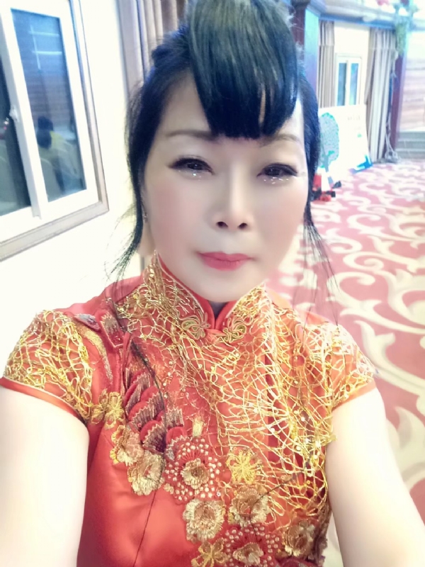 冰雪的第一张照片--兰州相亲服务中心