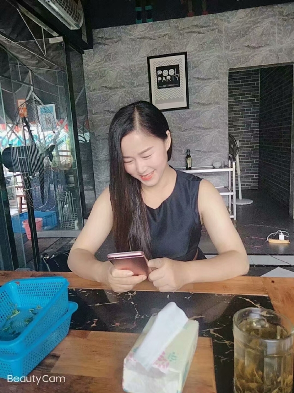 如不坚强弱给谁看的第一张照片--兰州相亲服务中心