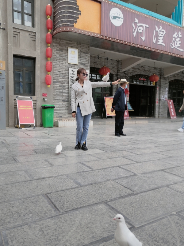 艳艳的第一张照片--兰州相亲服务中心