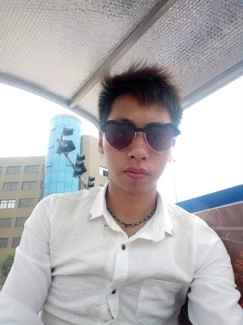寻缘的第一张照片--兰州相亲服务中心