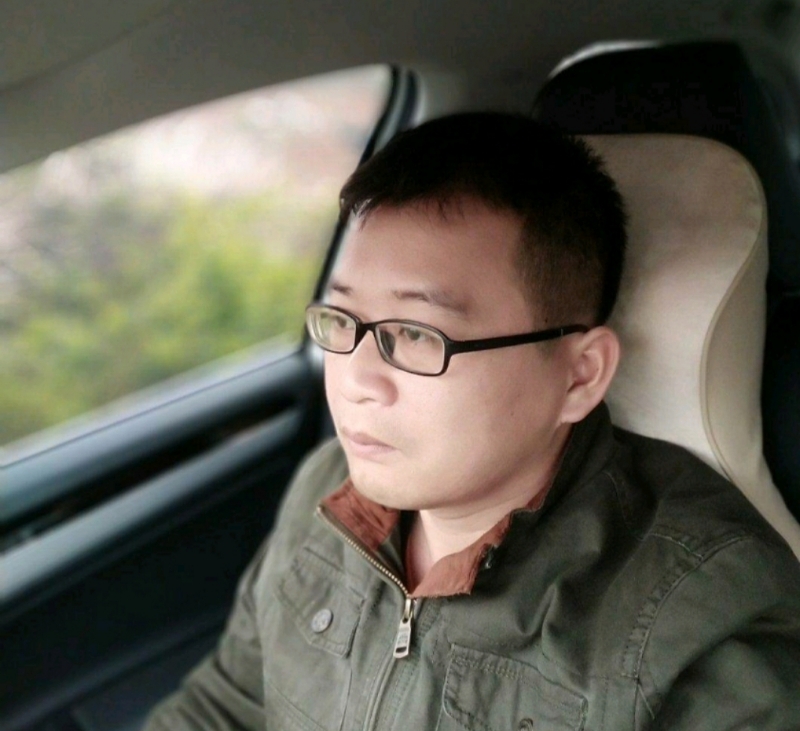 海风吹动你的心的第二张照片--兰州相亲服务中心