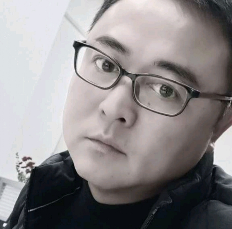 小石头的第一张照片--兰州相亲服务中心