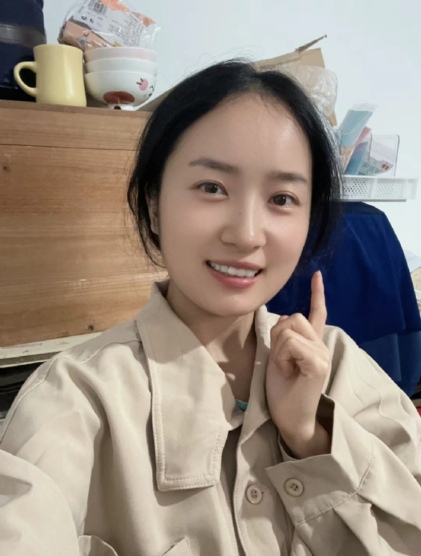 多喝热水的第一张照片--兰州相亲服务中心