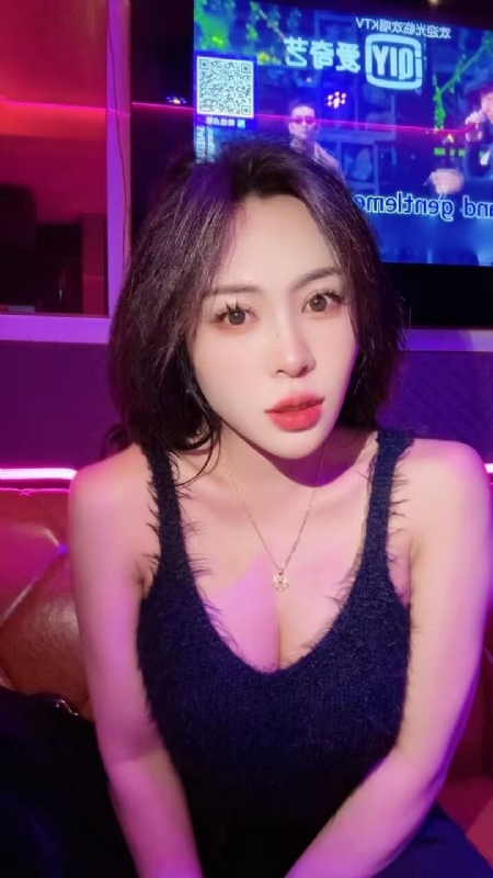 素素可月的第一张照片--兰州相亲服务中心