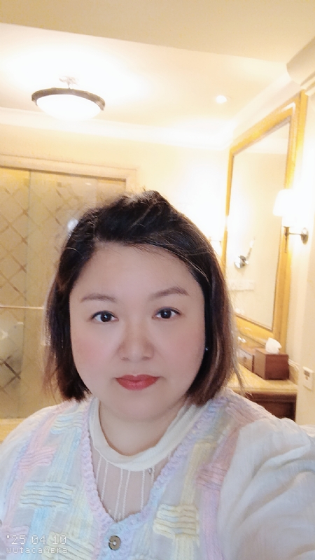 衎静玲瓏的第一张照片--兰州相亲服务中心