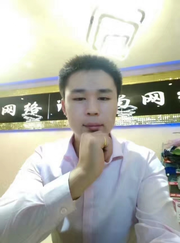 沉默寡言的第一张照片--兰州相亲服务中心