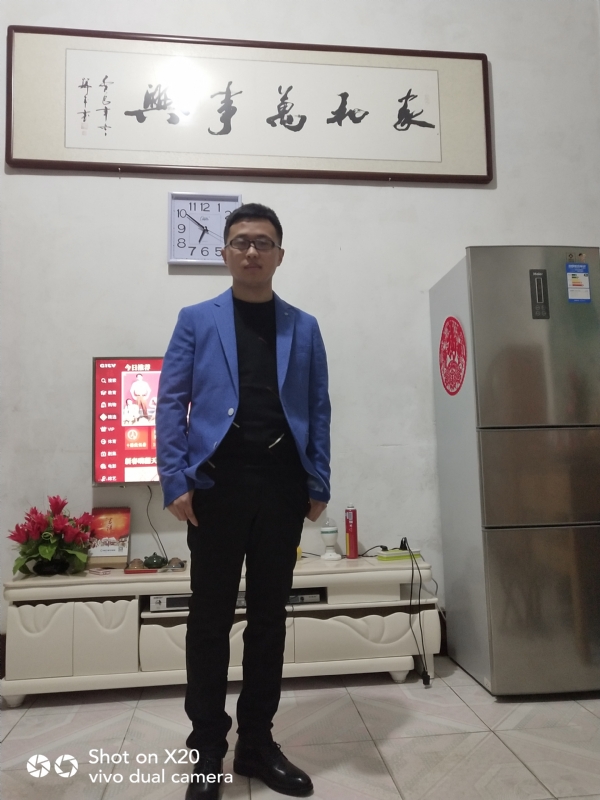 孤独的狼的第一张照片--兰州相亲服务中心