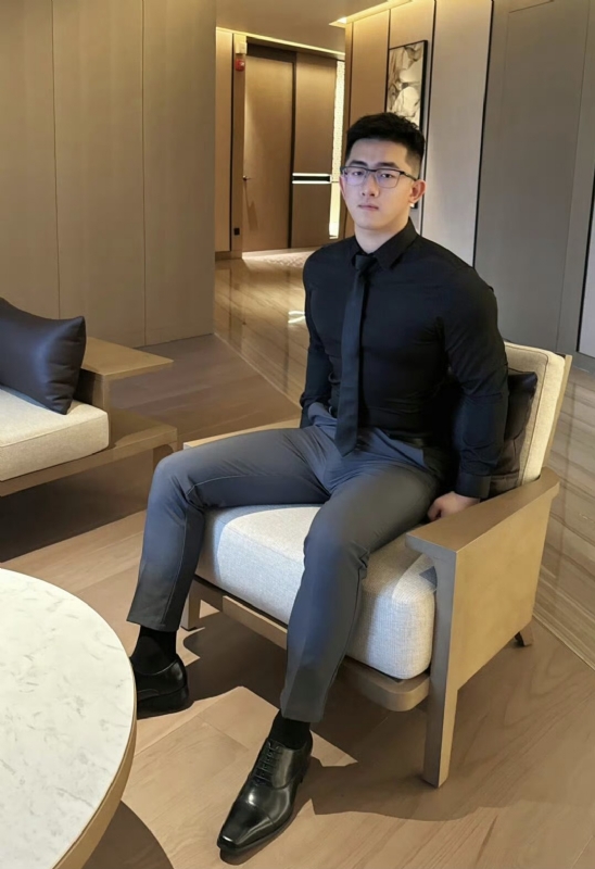 李寒外改英文可家的第一张照片--兰州相亲服务中心